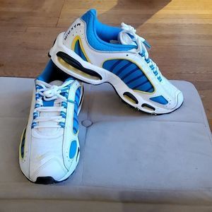 NIKE AIRMAX TAILWIND IV - Size 10